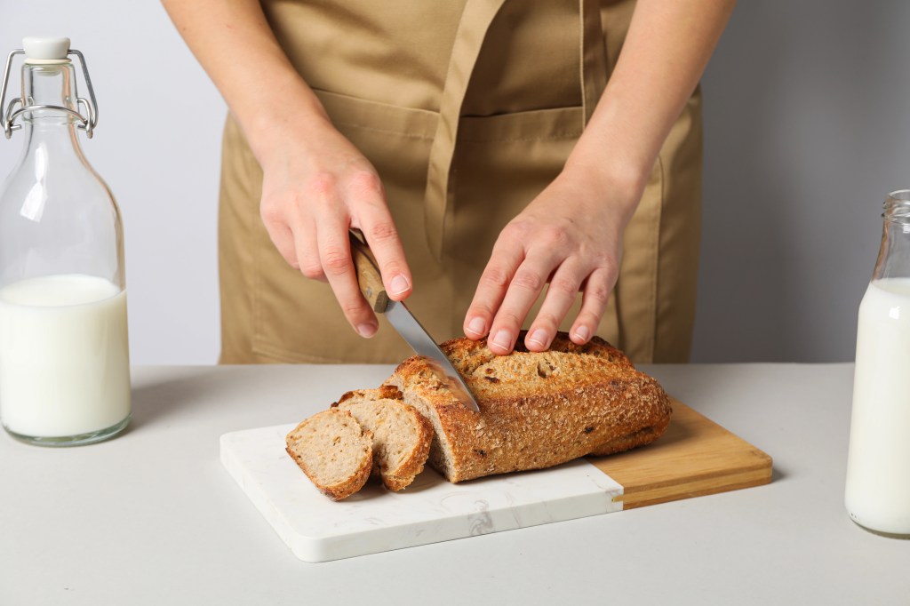 How Smart Bakeries Keep Bread Fresh, Warm & Sale-Ready for&nbsp;Days